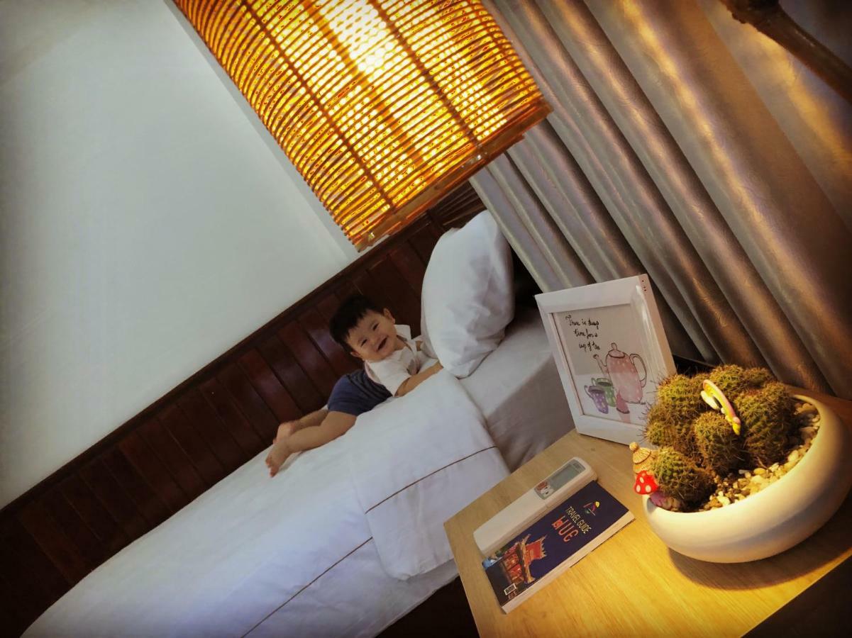 Viet Hostel Hue Exteriör bild
